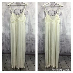 Flora Nikrooz Off-White Pleated Maxi Nightgown
